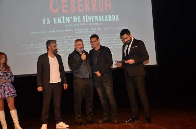 Ceberruh galasında ünlüler geçidi