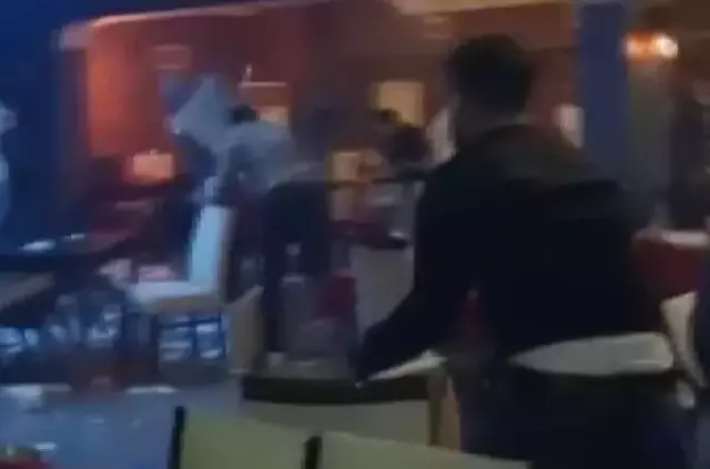 Ataşehir'de istek parça kavgasında türkü evi savaş alanına döndü