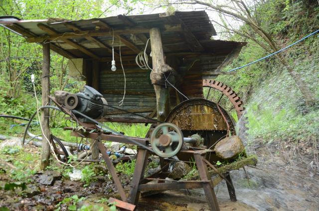 Emekli imam kurduğu sistemle elektrik faturasını 3'te 1'e düşürdü