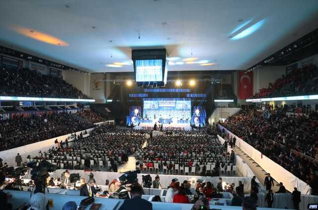 Son Dakika: Erdoğan AK Parti'nin seçim beyannamesini açıkladı! Gençlere vergi, ev hanımlarına emeklilik müjdesi var