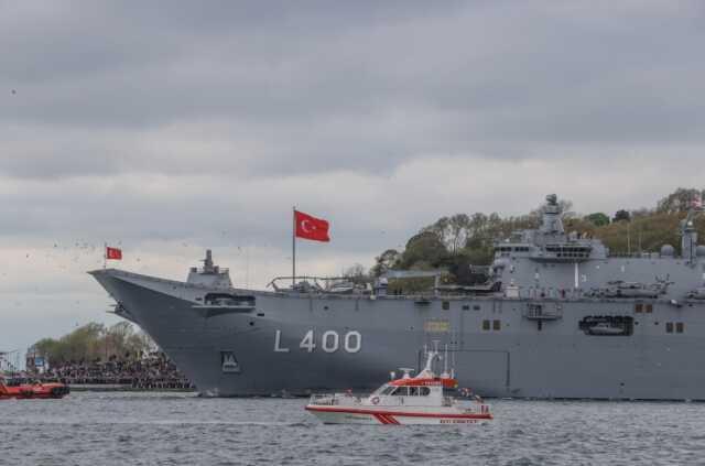 TCG Anadolu demir aldı! Boğaz'dan geçerek 21 pare top atışıyla Cumhurbaşkanı Erdoğan'ı selamlayacak