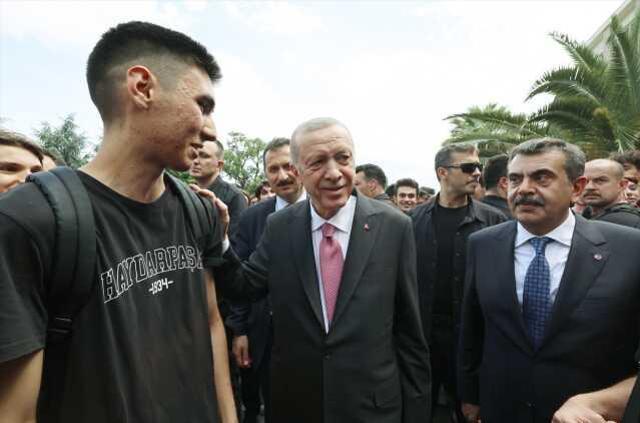 Cumhurbaşkanı Erdoğan: Öğretmen atamalarını sürdüreceğiz