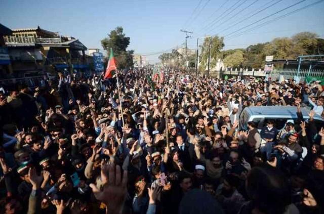 İmran Han'ın partisi ittifak yapacak