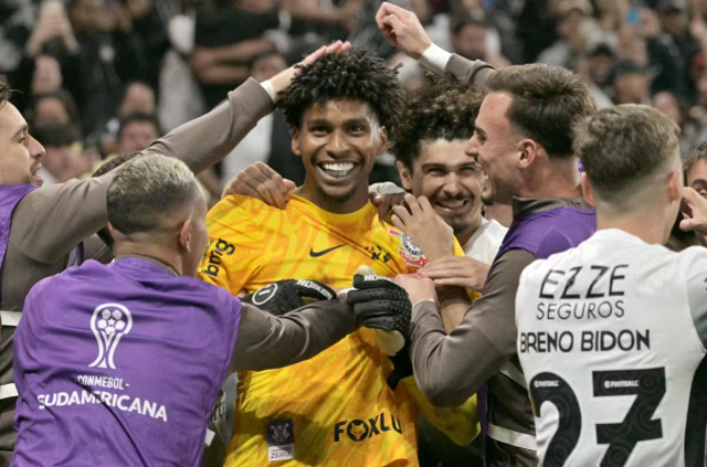 Melo'dan Galatasaray'a Muslera'yı aratmayacak kaleci önerisi