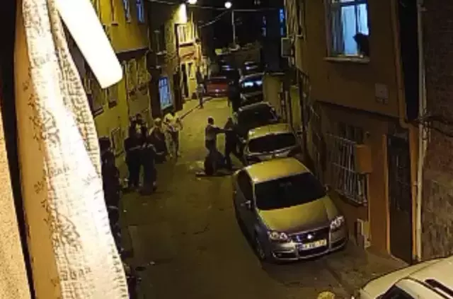 Kuzenlerini önce silahla vurdu sonra yerde tekmeledi! Hepsi suç makinesi çıktı