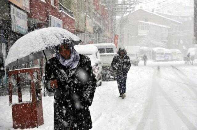 Meteoroloji'den Doğu bölgeler için çok kuvvetli yağış uyarısı! Kar kalınlığı 30 santimetreyi bulacak