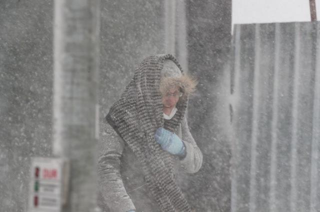 İBB Başkanı Ekrem İmamoğlu, AKOM'da açıklama yaptı: Kar kalınlığı 50 santimi aştı, zor bir akşam
