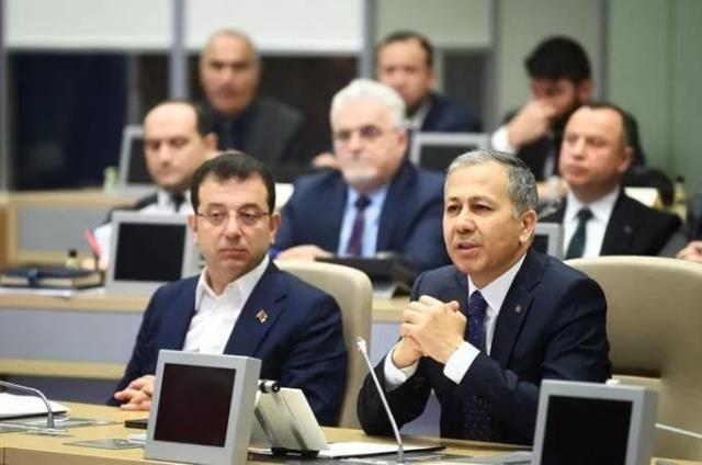 Meteoroloji'nin uyarıları sonrası İstanbul'da kar alarmı! Acil toplantı yapıldı, THY sefer iptallerine başladı