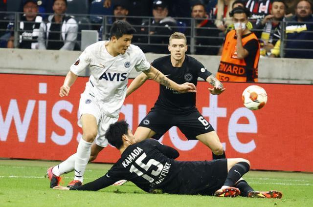 Avrupa Ligi'nde eşleşmeler belli oldu! Galatasaraylılar Barcelona'nın çektiği takımı görünce yıkıldı