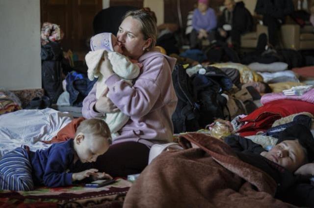 Rusya Kiev'de alışveriş merkezini vurdu, bilanço gittikçe ağırlaşıyor