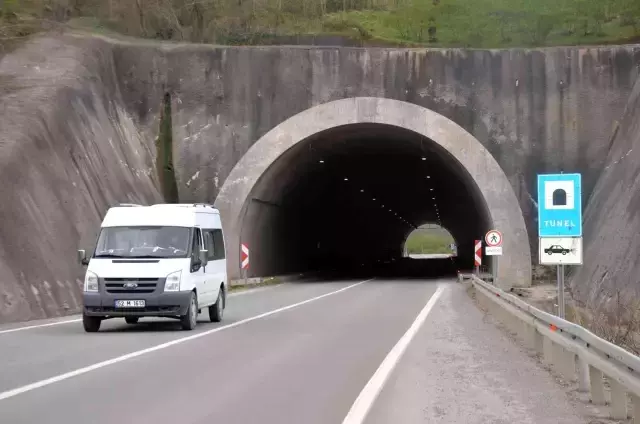 Maliyetinin 1 milyar liranın üzerinde olduğu 50 ili birleştiren yolun ilk etabı tamamlanmak üzere