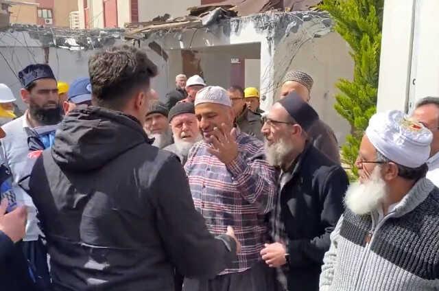 İBB, 6 yaşındaki çocuğun evlendirilmesiyle gündeme gelen Hiranur Vakfı'nın binasını yıktı