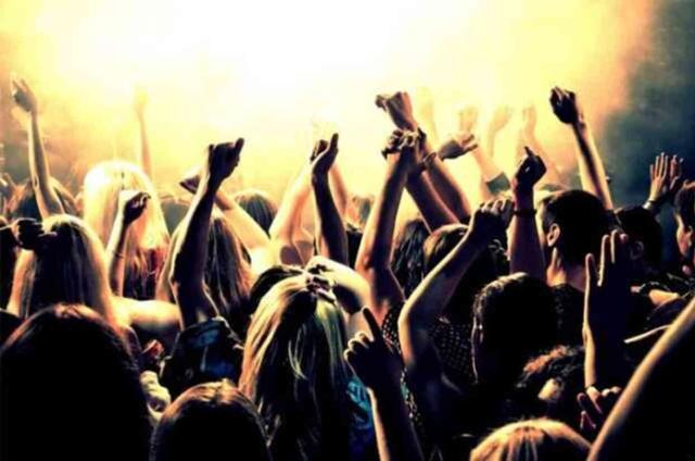 8 erkeğin 'bekarlığa veda partisi'ni reddeden eğlence mekanına 80 bin TL para cezası