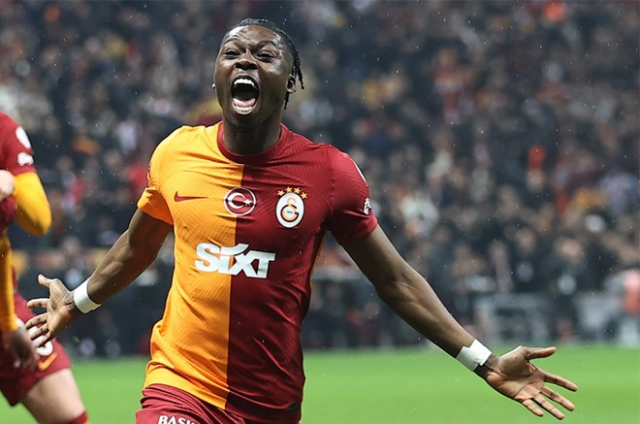 Galatasaray'ı tehdit ettiler: Parayı faiziyle ödemek zorunda kaldı