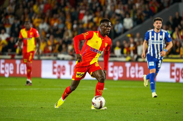 Süper Lig'den Premier Lig'e transfer! Bu kez 4 büyüklerden değil