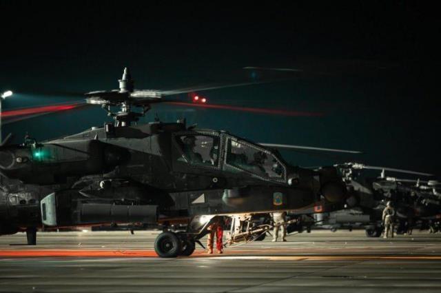 Boris Johnson verdiği sözü tuttu! İngiliz tanklar Ukrayna sınırında