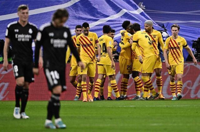 El Clasico'da utanç veren yenilgi! Barcelona, deplasmanda Real Madrid'i farka boğdu
