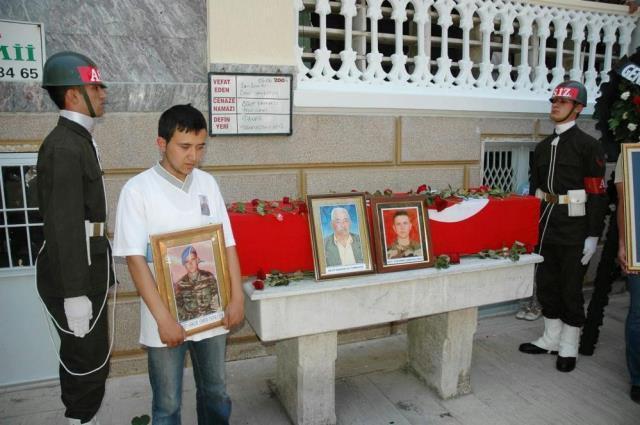 En acı müjde! Terhisine 20 gün kala şehit edilen Ömer Yankayış'ın kanı yerde kalmadı
