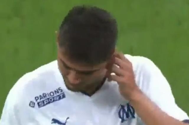 Cengiz Ünder kenara baktı ve hayatının şokunu yaşadı! Sinirden çıldırıp direkt soyunma odasına gitti