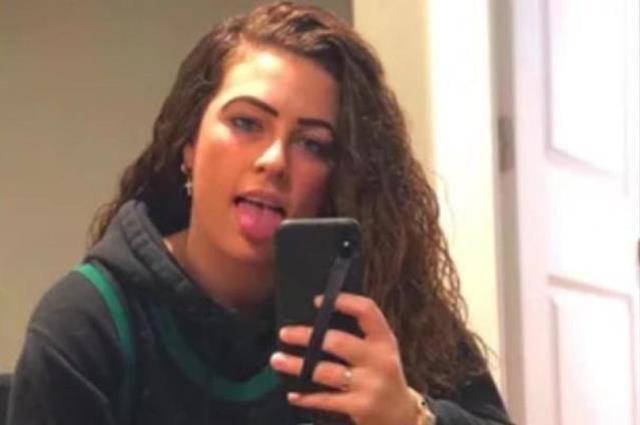 Kadın beden eğitimi öğretmeninin arabanın içinde öğrencisiyle 8 kez ilişkiye girdiği ortaya çıktı