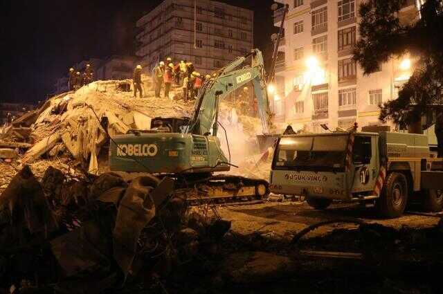 Deprem anında nerede durmalıyız? Deprem anında nereye saklanmalı, ne yapmalıyız? Depremden nasıl korunuruz?