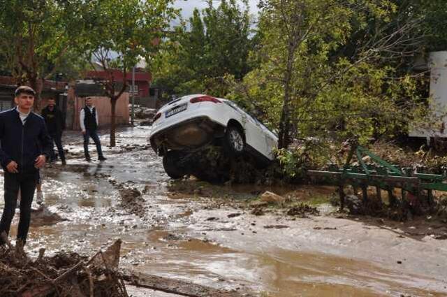 Batman'da sel felaketinde hayatını kaybeden babaanne ve torunları ile ilgili ayrıntılar ortaya çıktı