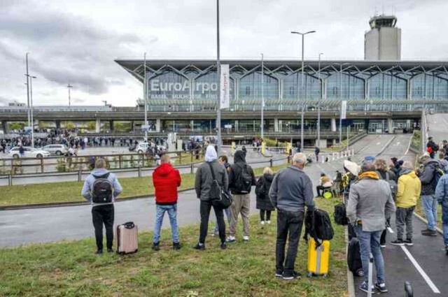 Olimpiyatlar başlamadan Fransa karıştı! Havalimanı bomba ihbarı nedeniyle boşaltıldı