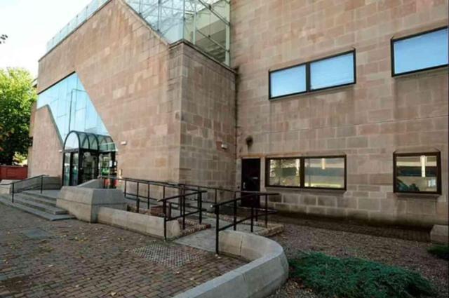 Özel ders verdiği öğrencisine cinsel istismarda bulunan kadın matematik öğretmeni, 6 yıl hapis cezası aldı