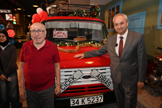 Yüz felci geçiren İlyas Salman aylar sonra görüntülendi