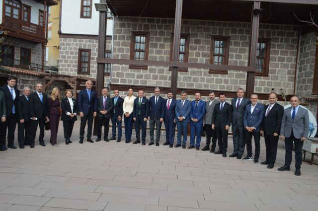 Bakan Ersoy: 'Türkiye, Turizmde Lig Atladı; Artık Model Ülkeyiz'