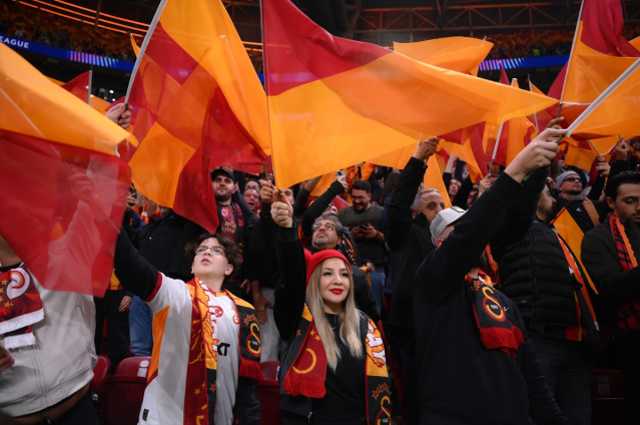 Atılan manşetleri görmeniz lazım! Galatasaray'ın tarihi zaferi dünyayı salladı