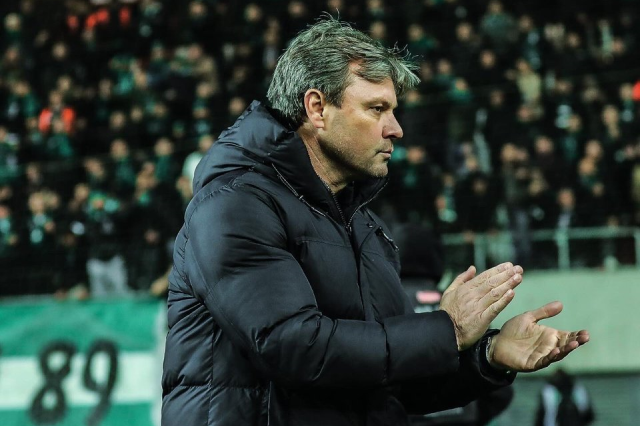 Kocaelispor'da teknik direktör Ertuğrul Sağlam istifa etti
