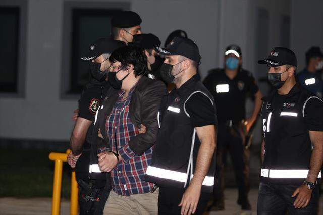 Türkiye'ye getirilen Tosuncuk'tan ilk görüntü! Böyle gözaltına alındı