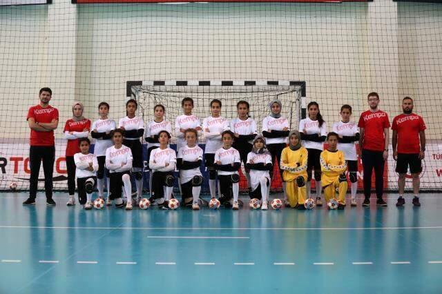 ''Köyümdeki kız çocuklarının kaderini değiştireceğim'' sözleriyle Türkiye'yi ağlatan Merve Akpınar, ilk kez konuştu