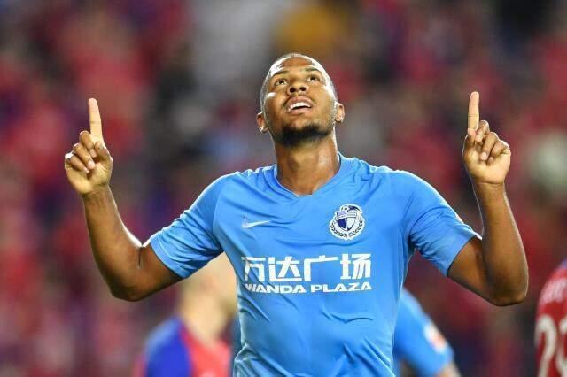 Rizespor, üç büyüklerin bile alamadığı Salomon Rondon ve Volkan Şen'i kadrosuna kattı