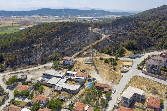 Foça'daki yangını, oyun oynayan iki çocuğun çıkardığı iddia edildi