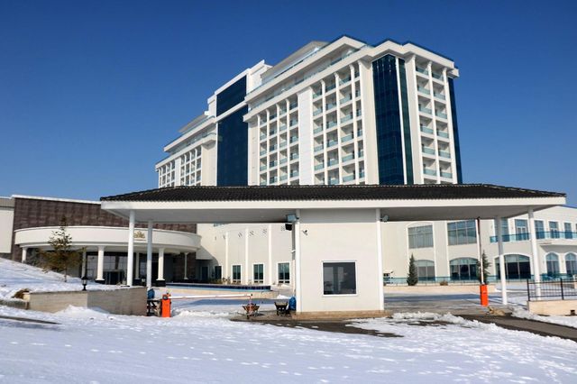 5 yıldızlı termal otel bir kez daha icradan satışa çıktı