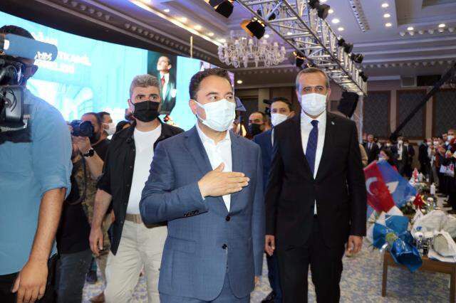 İttifakları etkileyecek gelişme! Ali Babacan, Cumhurbaşkanı adayı olduğunu söyledi