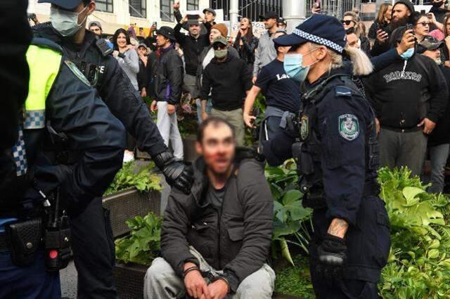 Avustralya'da koronavirüs vakaların artmasıyla karantina geri döndü! Halk sokaklara döküldü