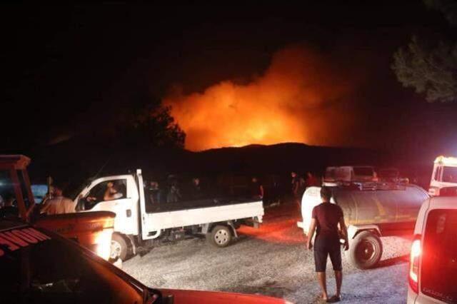 Gece vakti tüyler ürperten görüntülerin geldiği Bodrum'dan kötü haberler peş peşe geliyor! Yangın 2 mahalleye daha sıçradı