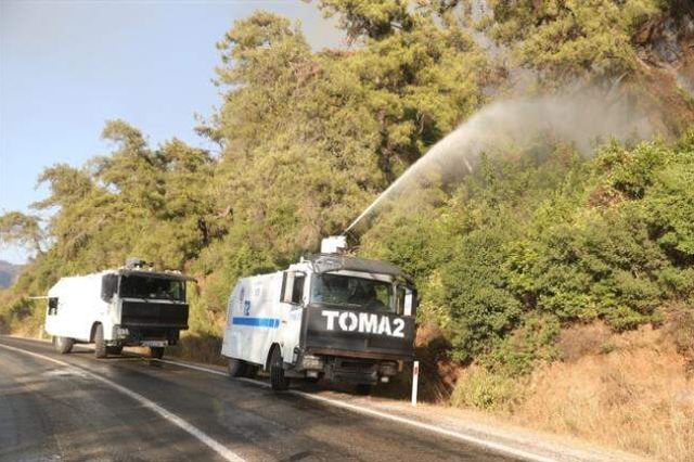 Emniyet, Antalya ve Muğla'daki yangın söndürme çalışmalarına 112 TOMA ile destek veriyor