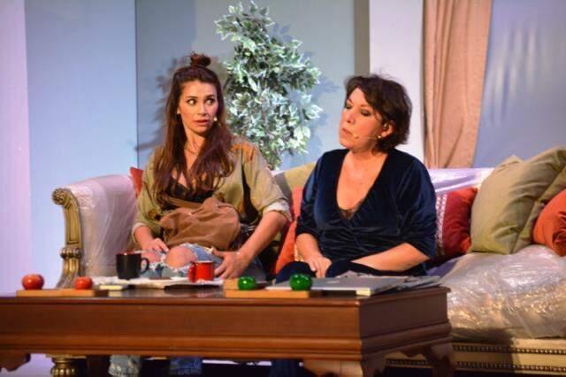 65 yaşındaki Oya Başar, Bodrum'da bikinili görüntülendi