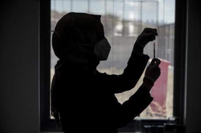 Son Dakika! Tüm 15 yaş üstüne ve kronik hastalığı olan 12 yaş üstüne korona aşısı hakkı tanındı