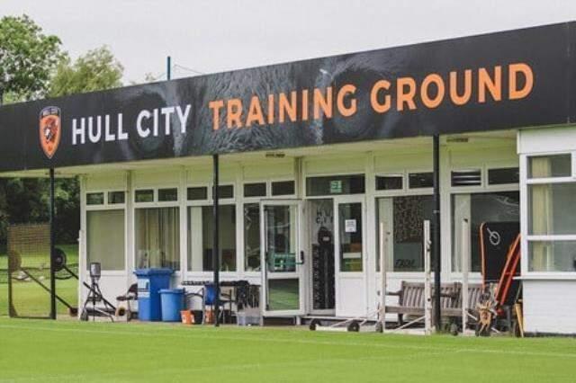 Acun Ilıcalı, İngiltere'nin başarılı kulübü Hull City'yi satın almak üzere! Tesisleri incelemeye gidiyor