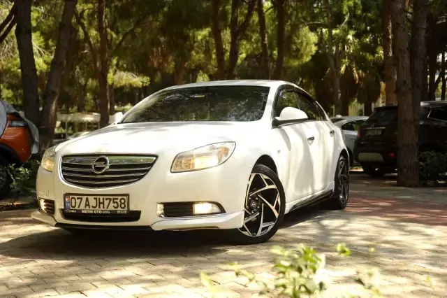 Ev alma hayali ile çıktığı yolda otomobilinden de oldu