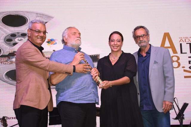 Altın Koza'da onur ödülleri sahiplerini buldu