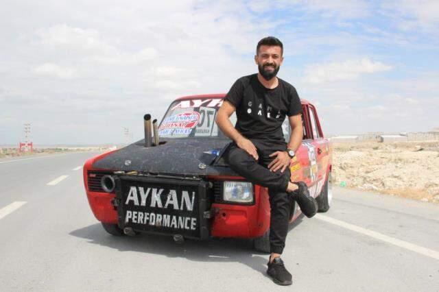 Babasının sattığı serçeyi 20 yıl sonra bulup satın aldı, 120 bin TL harcayarak yarışlara katıldı