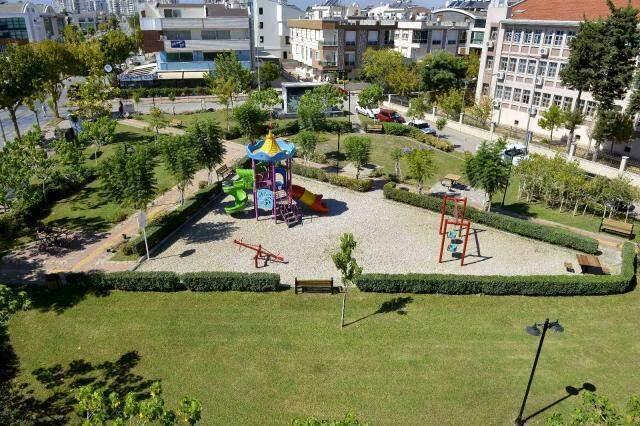 Acun Ilıcalı, Survivor çekimlerinde öldürülen Alper Baycın'ın için yapılan parkın açılışına katıldı