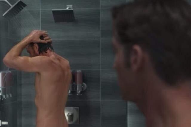 Netflix'te yayınlanan Sex/Life dizisindeki iki erkeğin duş aldığı sahne 20 milyon kez yeniden izlendi