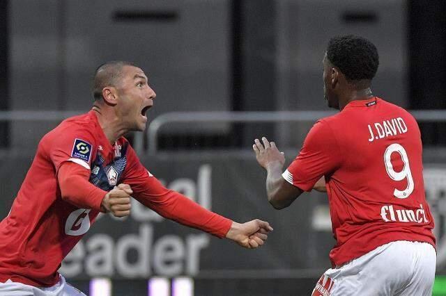 Fransa'da tartışmaların odağında olan Burak Yılmaz'a partnerinden destek geldi